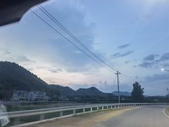 -雅鲁激流探险漂流