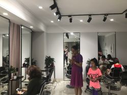 -TRIMS HAIR 修剪造型·烫染接发