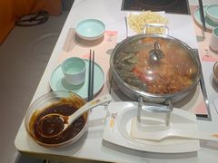 -黄记煌三汁焖锅(新佳丽江汉路店)