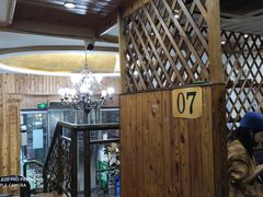 大堂-老东镇啤酒屋海鲜加工·蒸汽海鲜·海鲜烧烤(台东店)