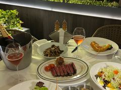 -MONICH牛排融合餐厅(和义大道购物中心店)