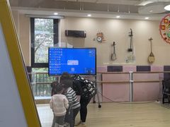 -小荧星艺校(大宁分校)
