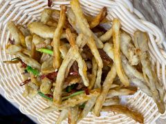 -江城燕子大排档(江汉路步行街店)