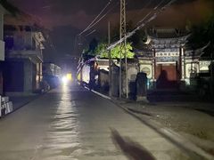 -三塔倒影公园
