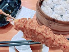 -莱莱小笼·乔艾