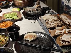 -芸山季·云南山珍菌火锅(人民广场来福士店)