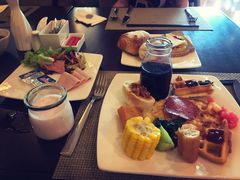 -三亚湾海居铂尔曼度假酒店