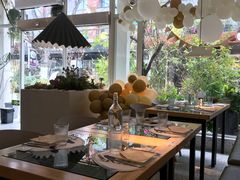 -春树下·树屋花房西餐厅(罍街AS1980店)