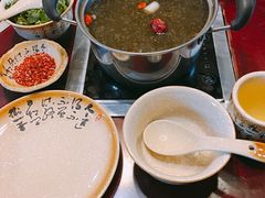 -周老三跷脚牛肉·全牛火锅(非遗传承店)