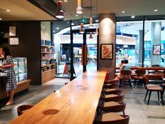 大堂-星巴克臻选(武汉经开永旺梦乐城店)