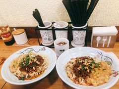 -碗里捞川渝特色面(沙河玖耀里店)