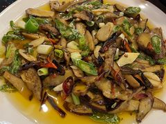 时令野生菌-草墩罗非鱼庄•野生菌•腊排骨(七星街上段店)