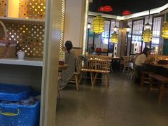 大堂-湘当有饭剁椒鱼头(昆山招商花园城店)