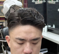 -东方先生国潮男士理发馆