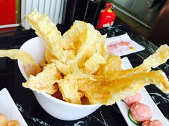 炸腐竹-潮汕美牛肉丸火锅店(天宁寺店)