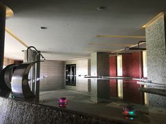 -三亚美高梅度假酒店滺水疗