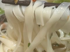 -甘掌门·化州驰名牛杂粉(越秀店)