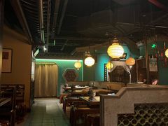 -佬麻雀·新湘菜(珠海金发购物中心店)
