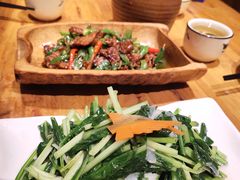 -老滇山寨•云南特色菜•地方菜•民族风情歌舞表演(金碧店)