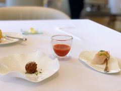 皇帝鱼刺身配小红萝卜和旱金莲醋-Jean Georges