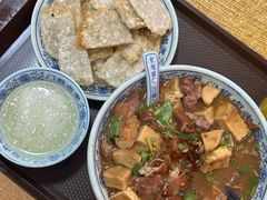 老北京炸灌肠-门框胡同百年卤煮(新街口店)