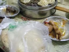 -梁老三麻辣鸡头(汝河小区店)