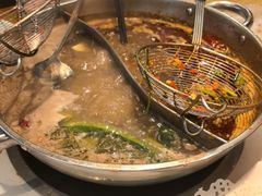 -乡土黄·鲜牛肉火锅·小龙虾(兴业街店)