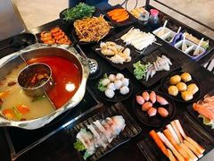 -家乡重庆火锅店