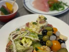 -亚洲国际大酒店·云顶阁旋转自助餐厅