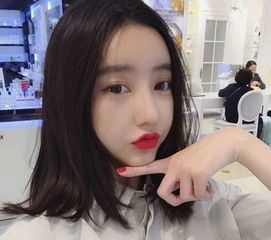-时尚殿堂明星门店