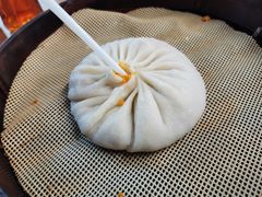 蟹黄汤包-忆秦园小笼包(惠山古镇总店)