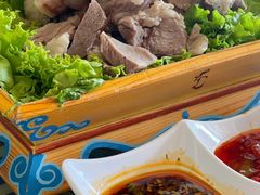 手扒肉-牧人嘎查蒙餐(富强路店)