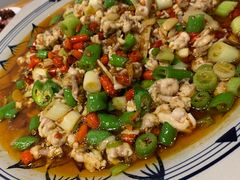 火爆脊髓-小眼睛餐饮&杨杨夜宵