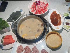 -三人行骨头王火锅(长寿店)