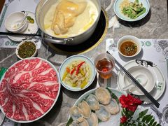 -禄婶鸡煲·打边炉