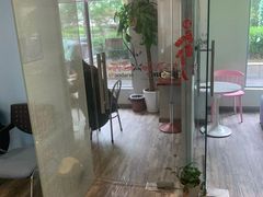 -新世界教育iVEE·英语日语西语(金桥校区)