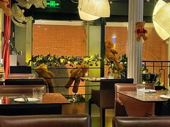 -LESCEDARS Brasserie Bistro香柏树