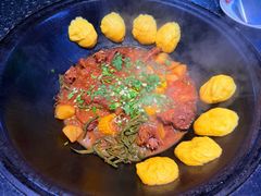-高家小院铁锅炖大鹅(哈西高铁站店)