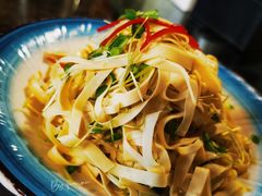 香椿苗拌豆皮-郑喜旺烧烤(郑州总店)