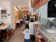 -李与白包子铺(桐梓林店)