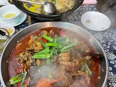 -临江餐馆二楼美食部落