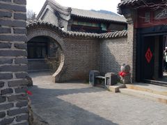 -清风小镇闯关东影视基地