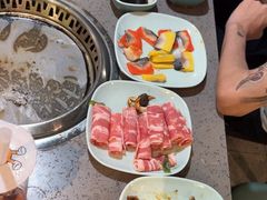 -金滏山烤肉·海鲜·火锅自助餐厅(襄阳万达店)