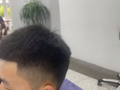 -D.G造型·烫发染发接发