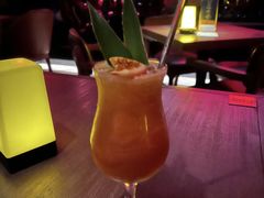 -FOUR PLAY BAR
