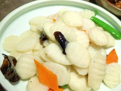 -闫府私房菜(恒隆店)