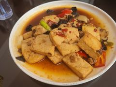 -芦茨金富饭庄·25年老字号·专做稻草鸡