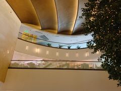 -上海龙之梦万丽酒店