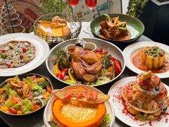 -Mogul Eatery·大亨餐酒馆