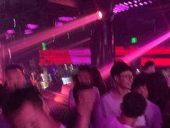 -TOP LIV Night Club 酒吧